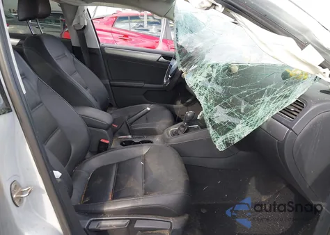 2017 Volkswagen Jetta 1.4T Se z USA, uszkodzony, nr VIN 3VWDB7AJ4HM274156